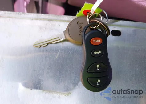 2003 Jeep Liberty Limited Edition из США, поврежденный, VIN 1J8GK58K13W557683